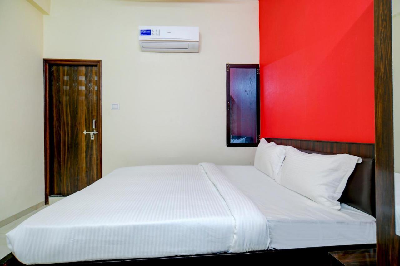 Hotel Collection O 84071 Shree Sai Palace 3*