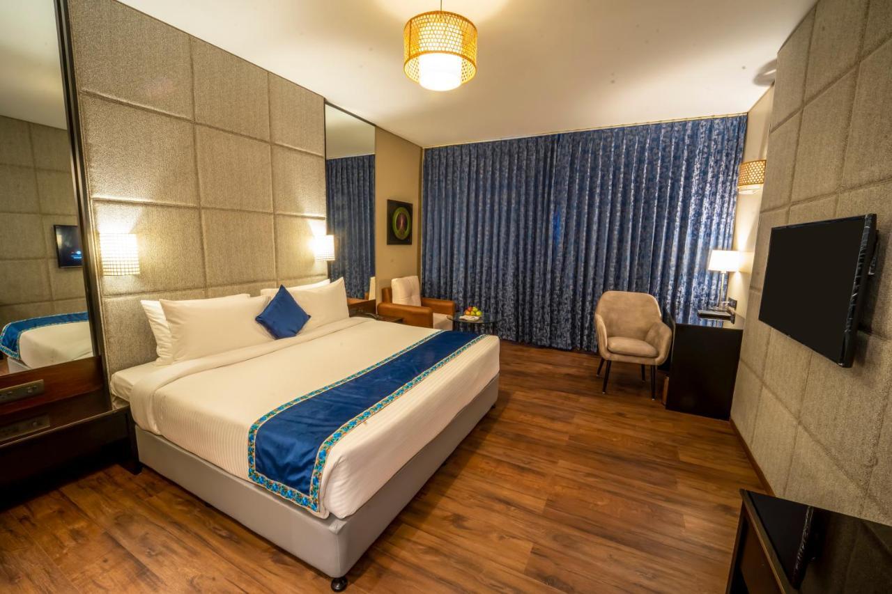 Essentia Luxury 5* Indore