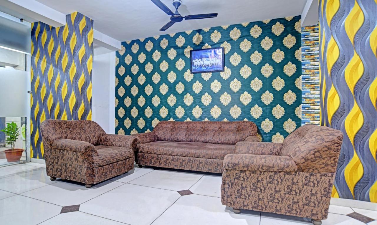 Hotel Treebo Royal Empire Indore