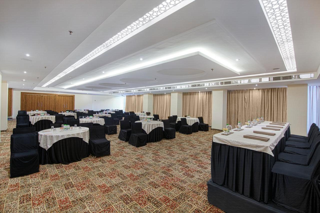 Hotel Sarovar Portico ,