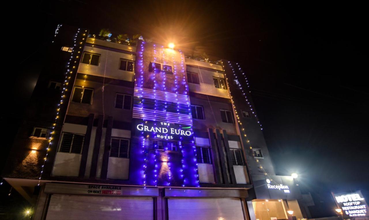 Hotel Treebo Grand Euro Pipliyahana Square Indore