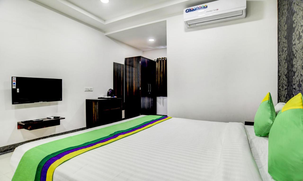 Treebo Grand Euro Pipliyahana Square Hotel