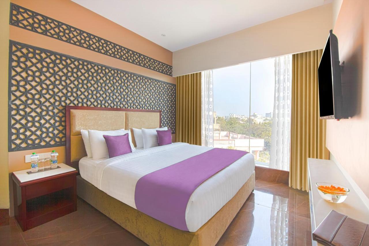 Sarovar Portico , Hotel Indore