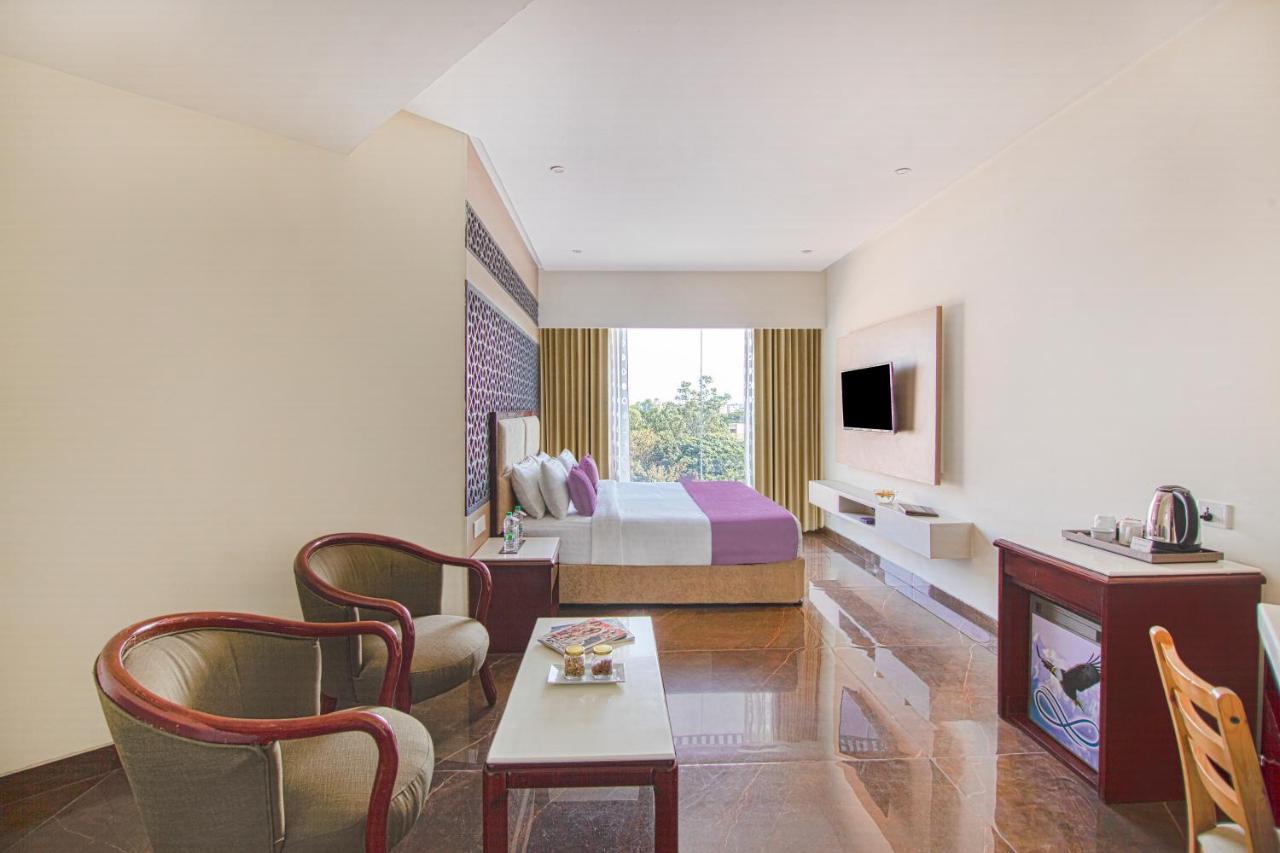 Sarovar Portico , Hotel Indore