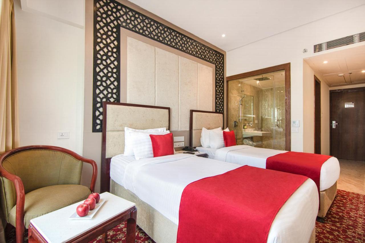 Sarovar Portico , Hotel 4*