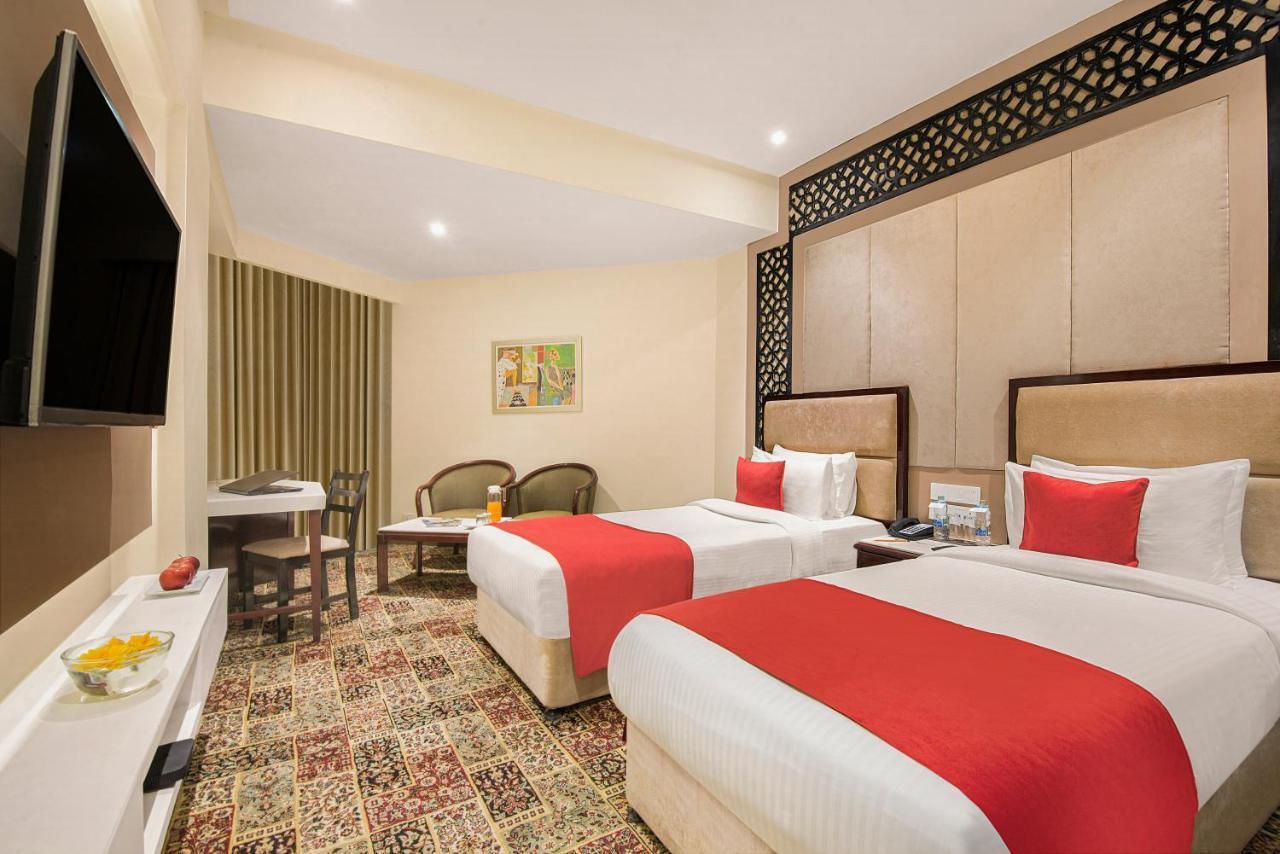 Sarovar Portico , Hotel