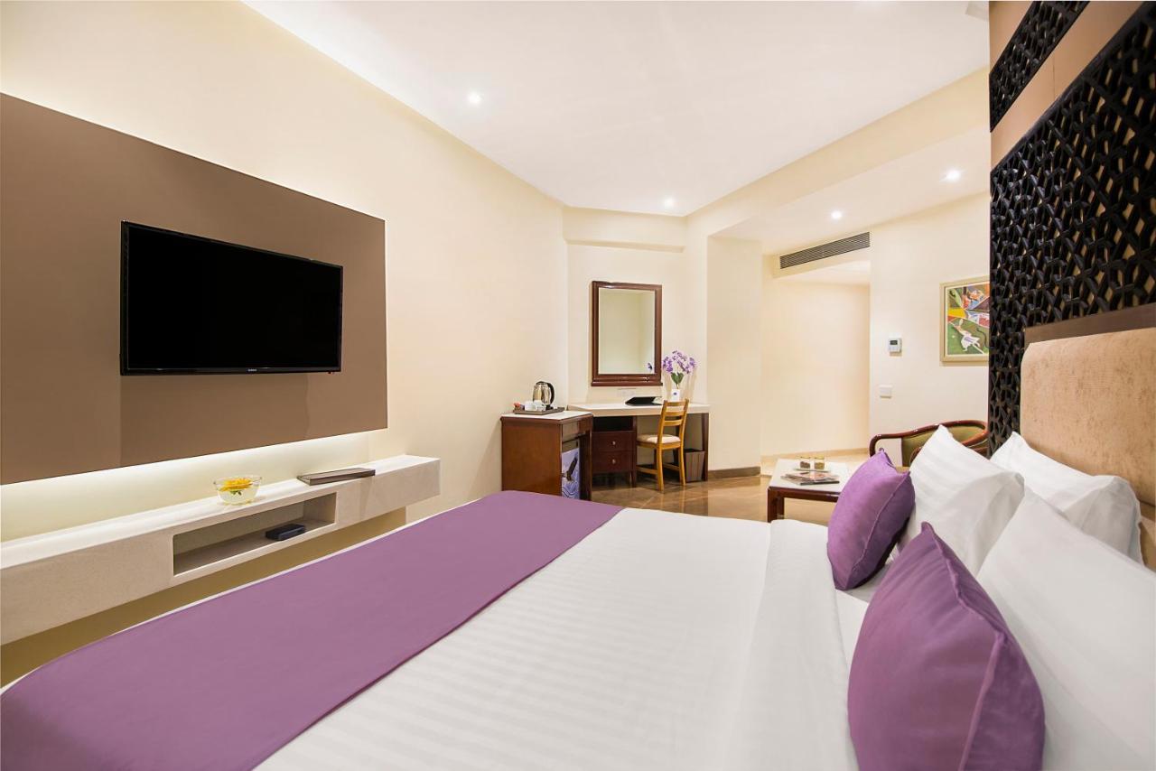 Sarovar Portico ,