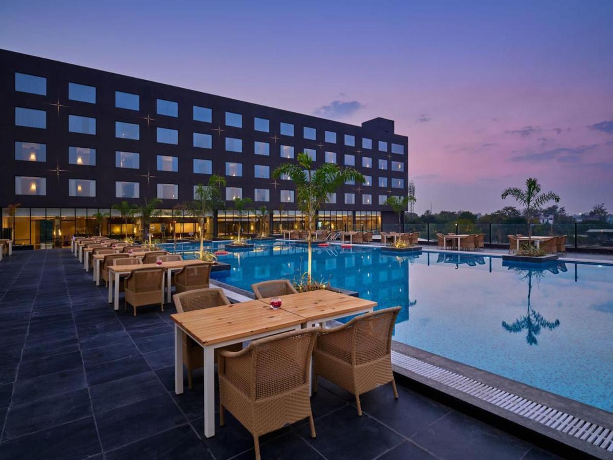 Essentia Luxury Hotel