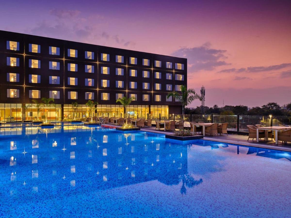 Essentia Luxury Hotel