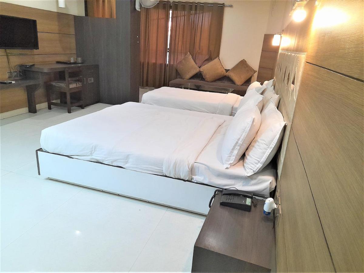 Cherrystay Kiran Inn Indore