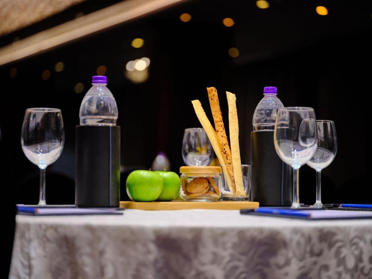 Hotel Essentia Luxury Indore