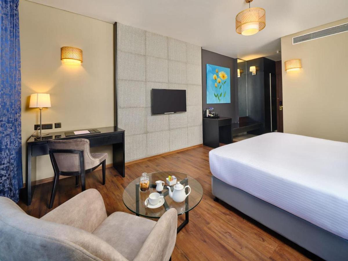 Essentia Luxury Hotel 5*