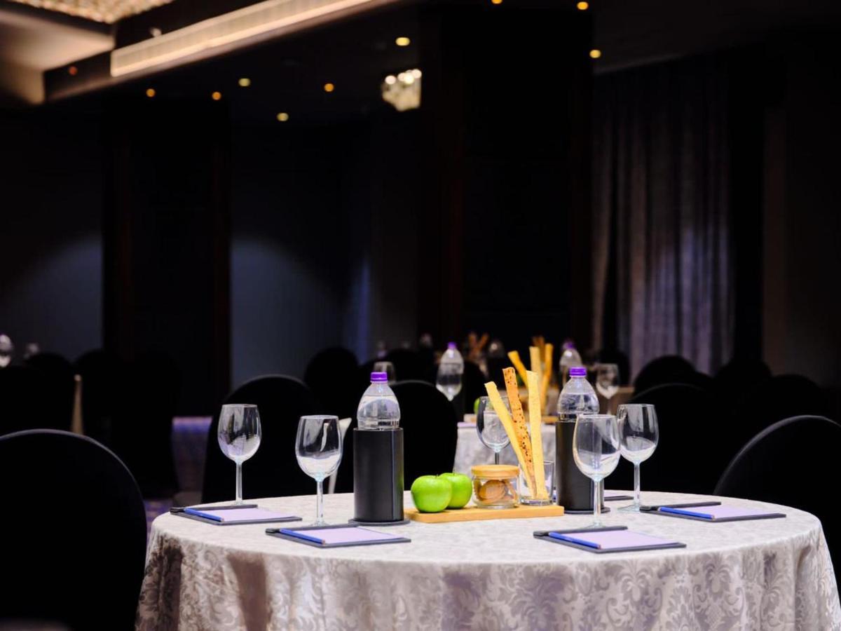 Essentia Luxury Hotel Indore