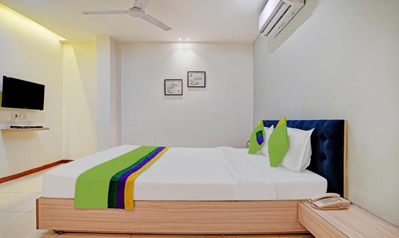 O Omkar Hotel