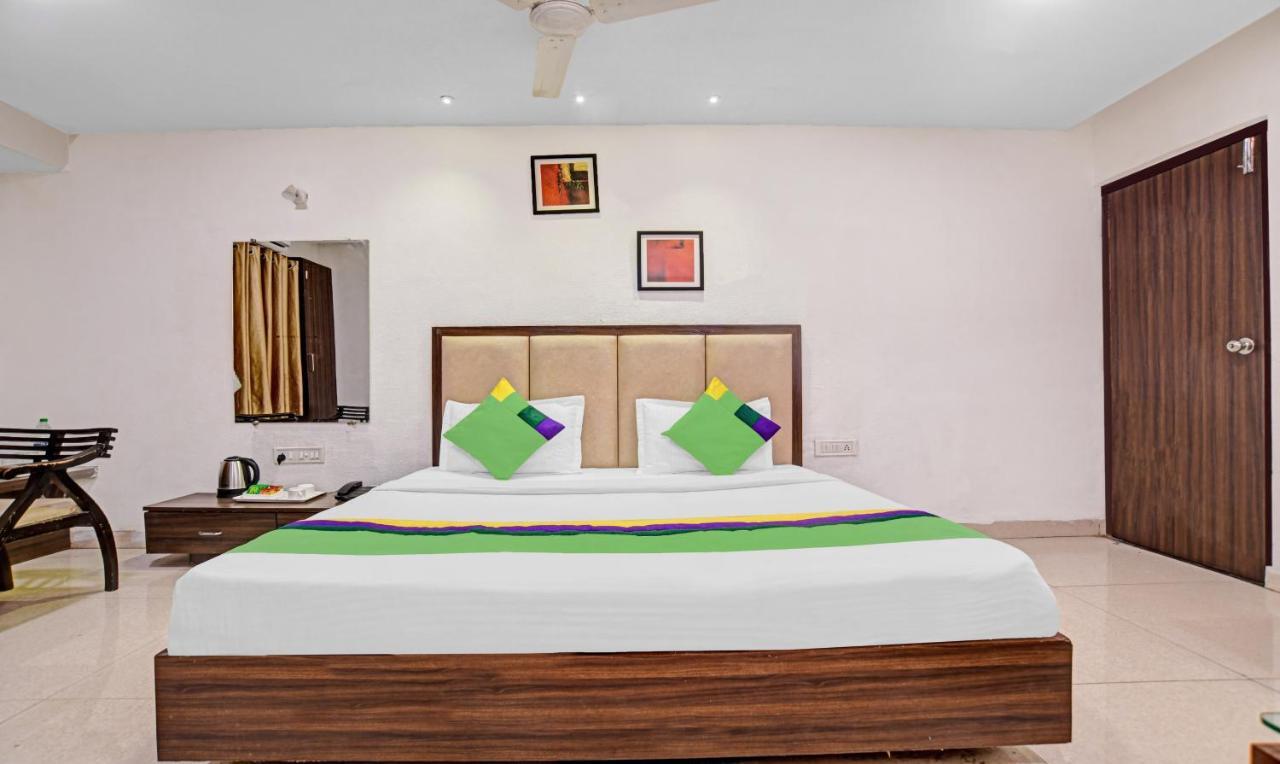 Hotel Treebo Trend Royal Galaxy Park