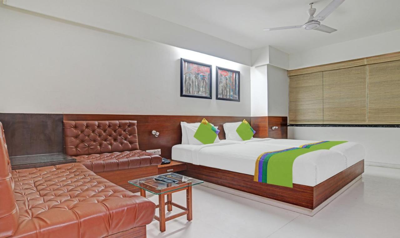 Hotel Treebo Cherry Tree Indore