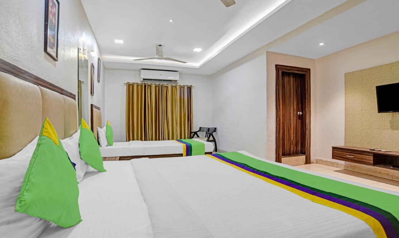 Hotel Treebo Trend Royal Galaxy Park Indore
