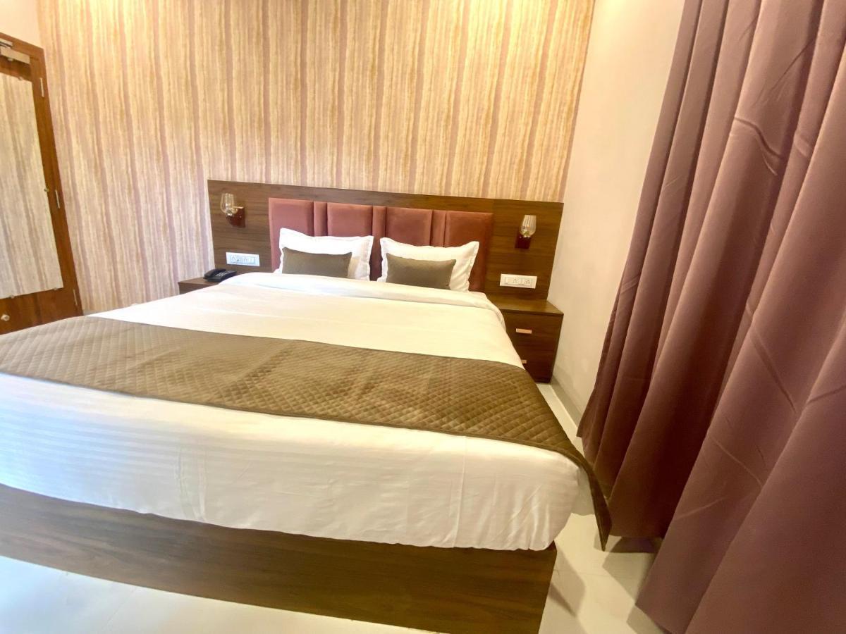 Apartment Mumbai House-lig Behind Chl Hospital Indore