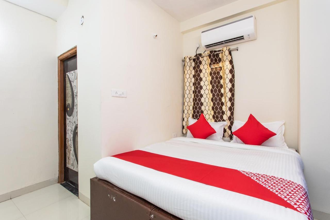 Oyo 27862 Brooklyn Hotel 3*