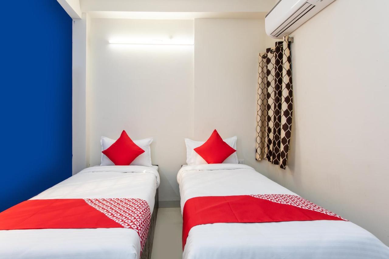 Oyo 27862 Brooklyn Hotel Indore