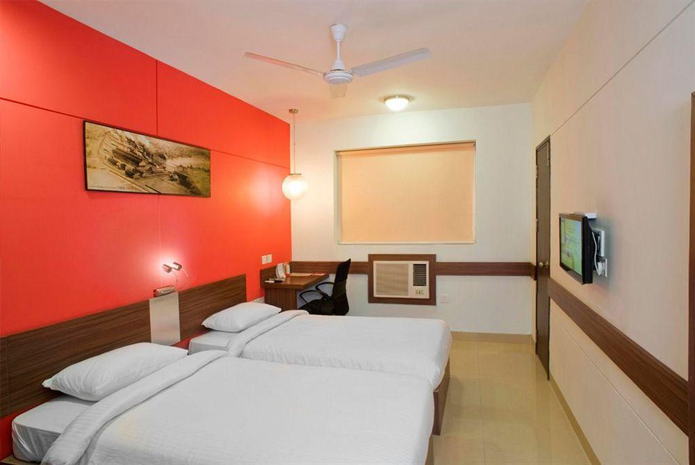 Hotel Indore 4*