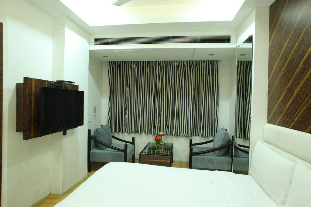 Hotel Kanchan Tilak