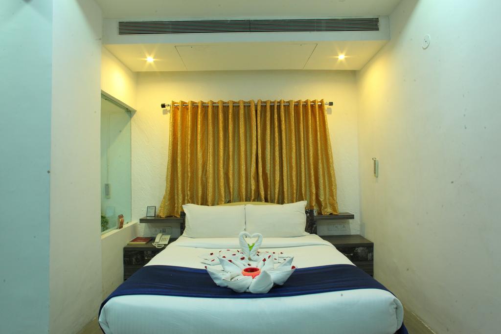 Hotel Kanchan Tilak 4*