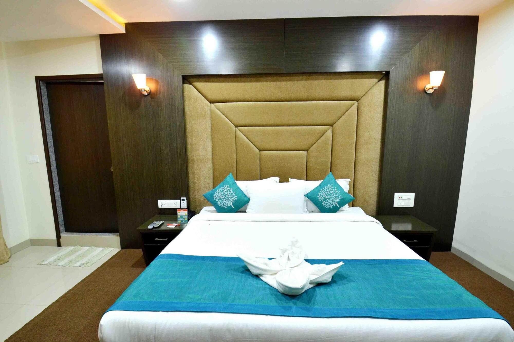 Capital O 1546 The Sensation Hotel