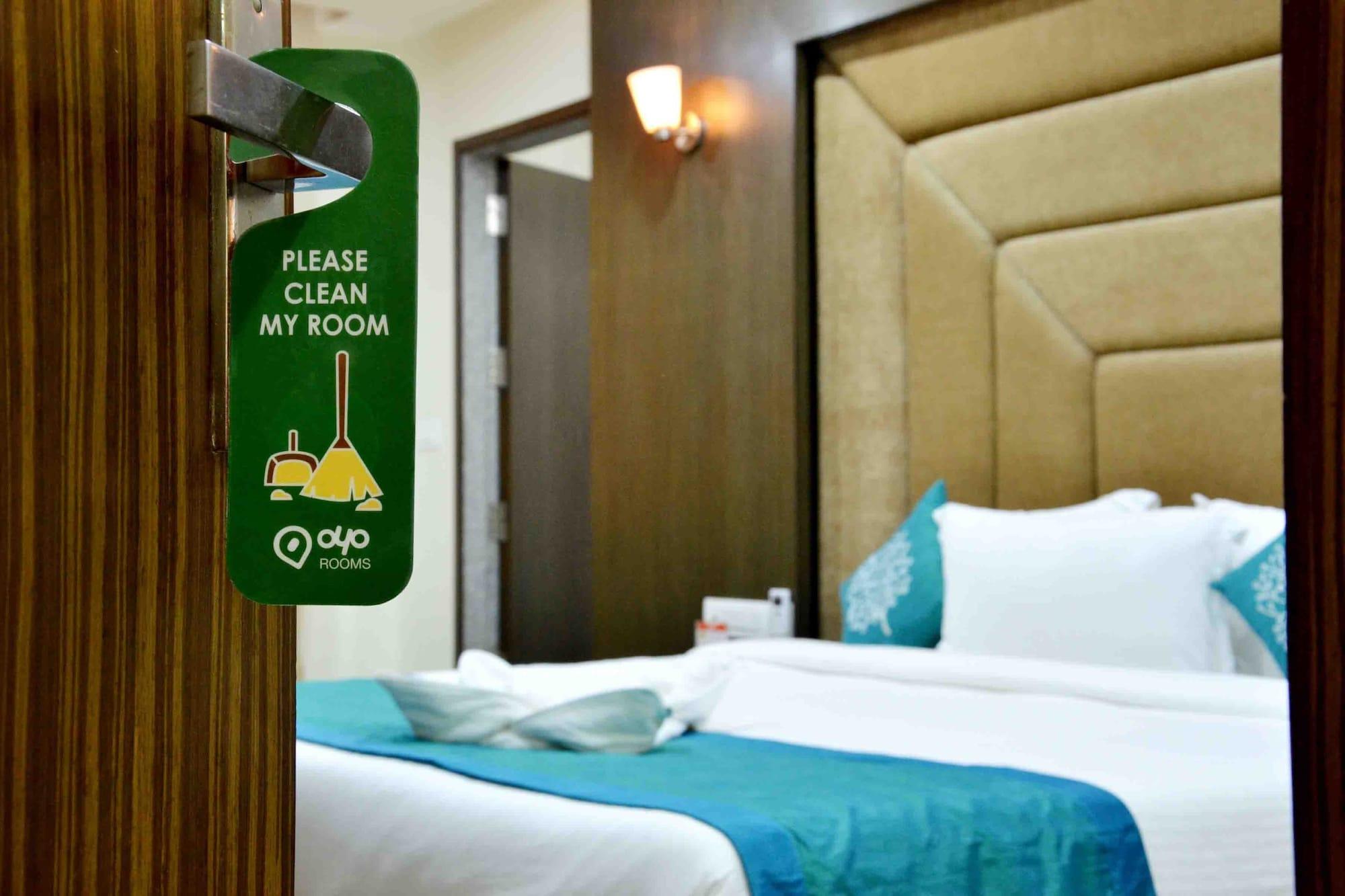 Hotel Capital O 1546 The Sensation