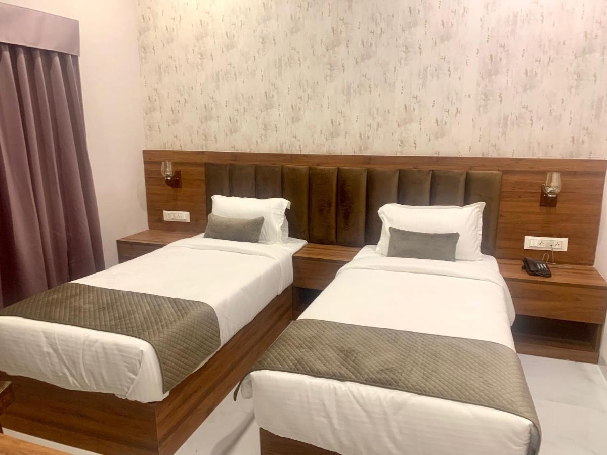 Mumbai House-lig Behind Chl Hospital Apartment Indore