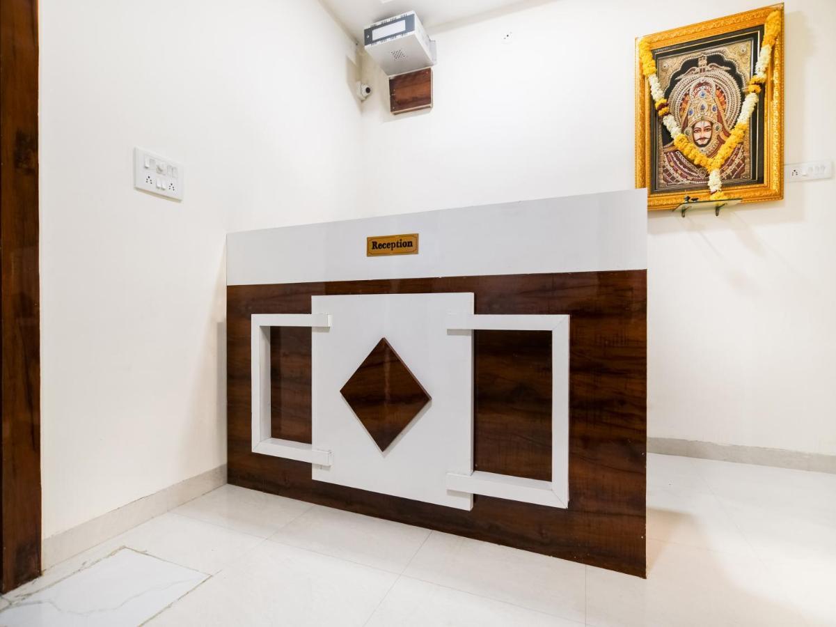 Oyo Ind667 The Jade Hotel