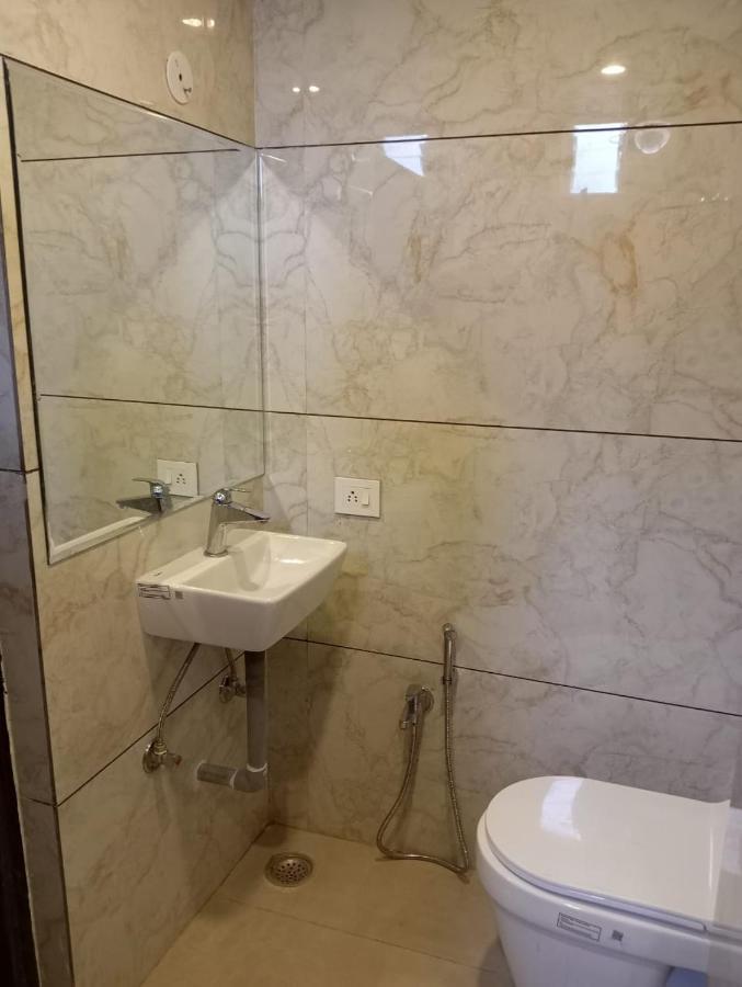 New Sunder Hotel