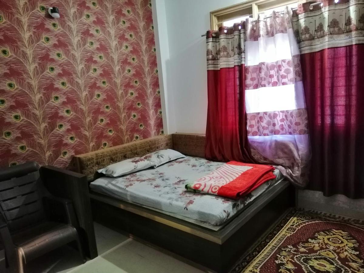 Ashta Lakshmi Tourist Guest house *