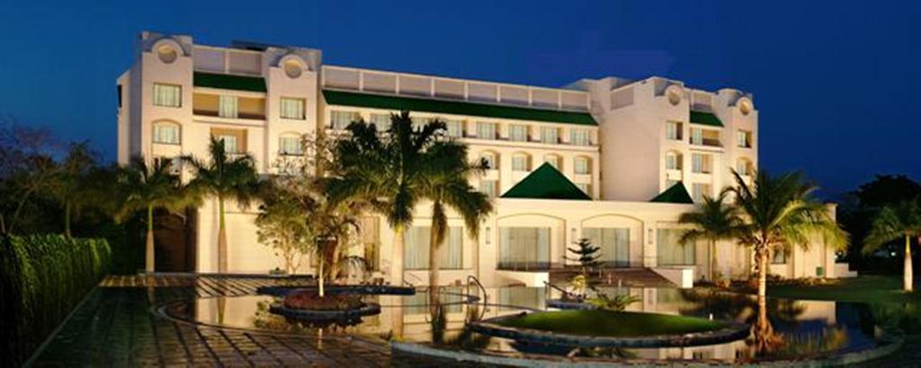 Hotel Landmark 4*