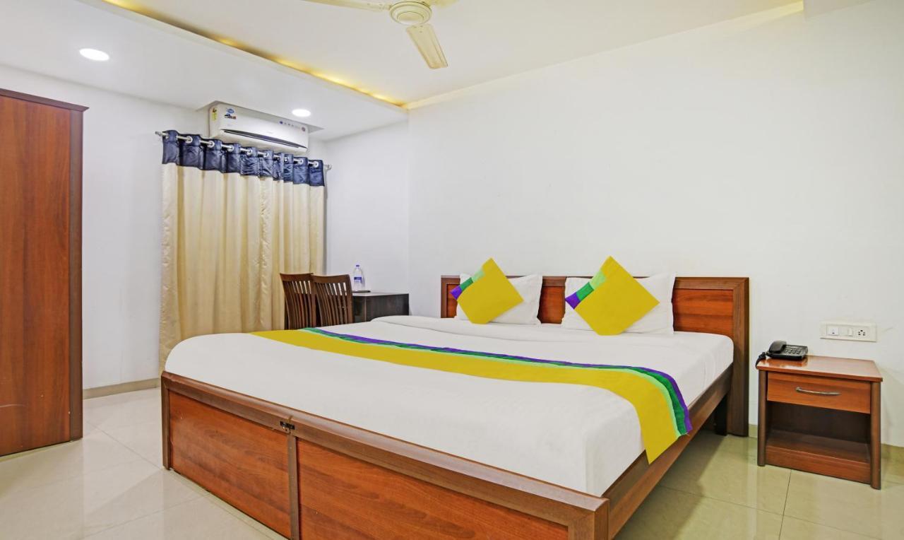 Hotel Itsy By Treebo - Utsav Suites