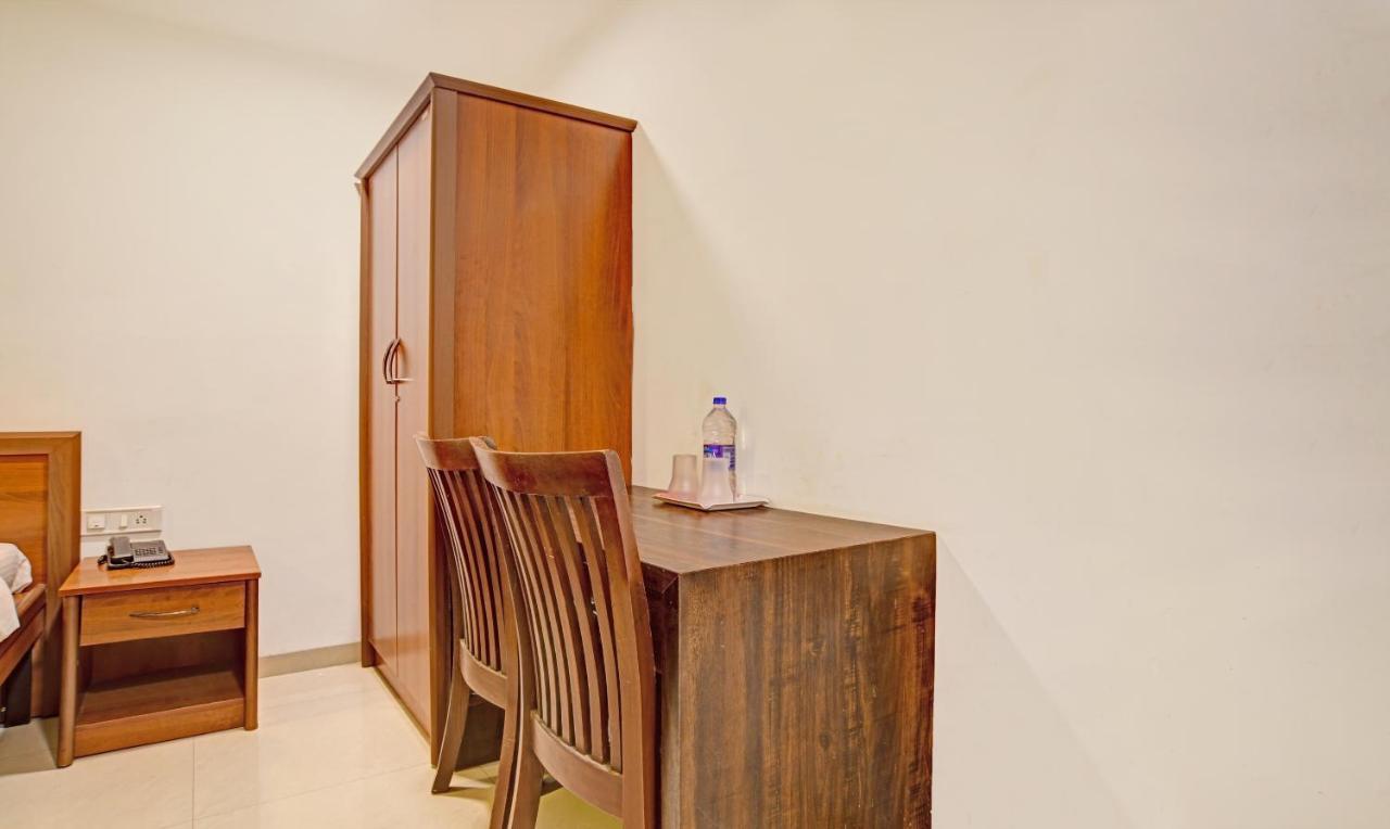 Hotel Itsy By Treebo - Utsav Suites