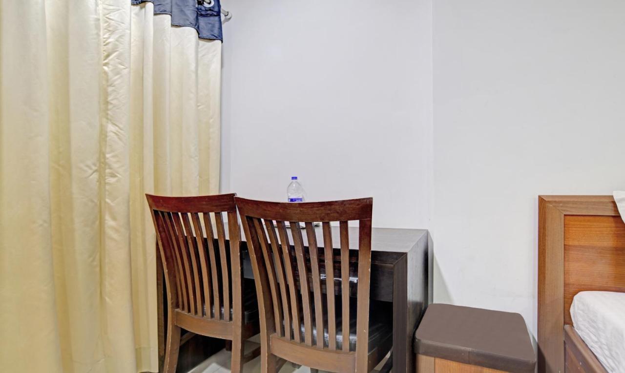 Itsy By Treebo - Utsav Suites 3* Indore