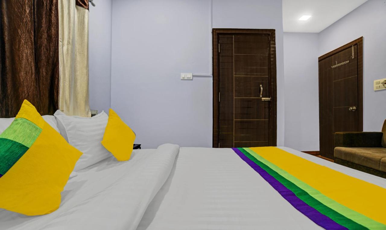 Itsy By Treebo - Utsav Hotel 3*