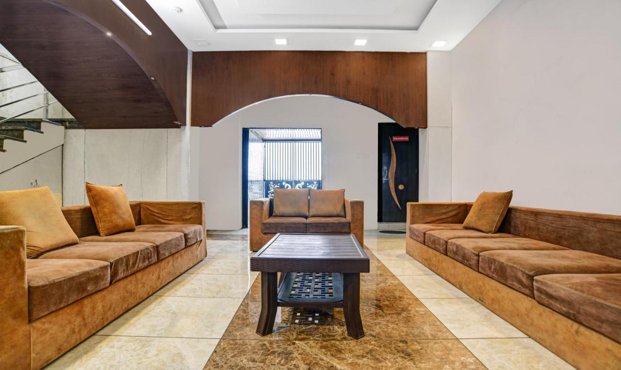Hotel Itsy By Treebo - Utsav Indore