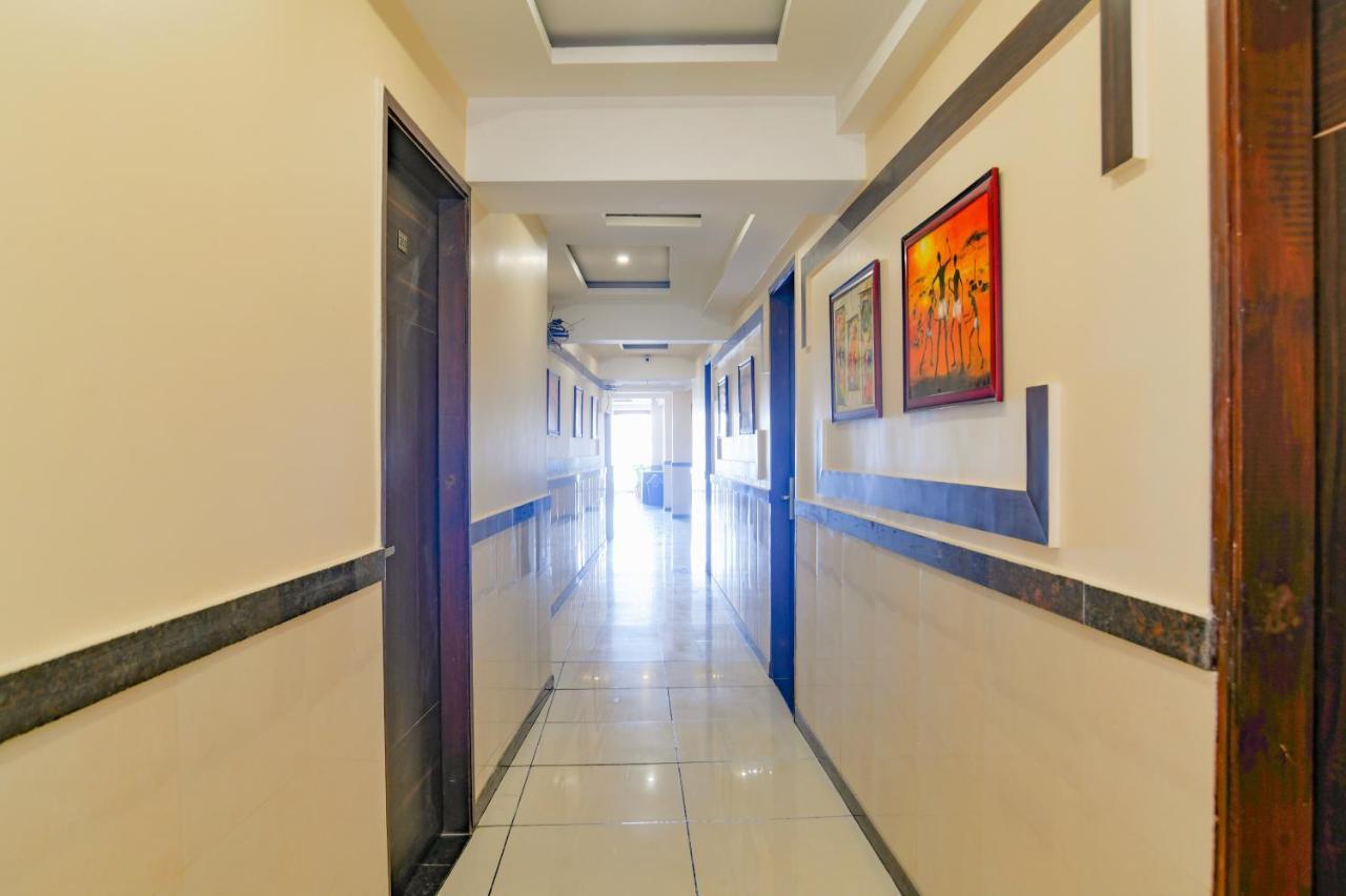 Fabhotel Grand Raj Hotel