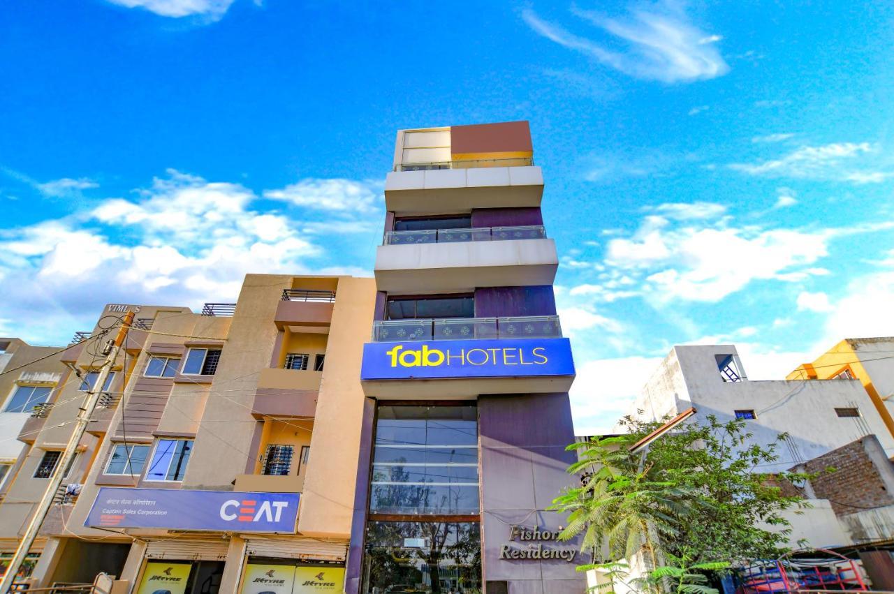 Hotel Fabhotel Grand Raj