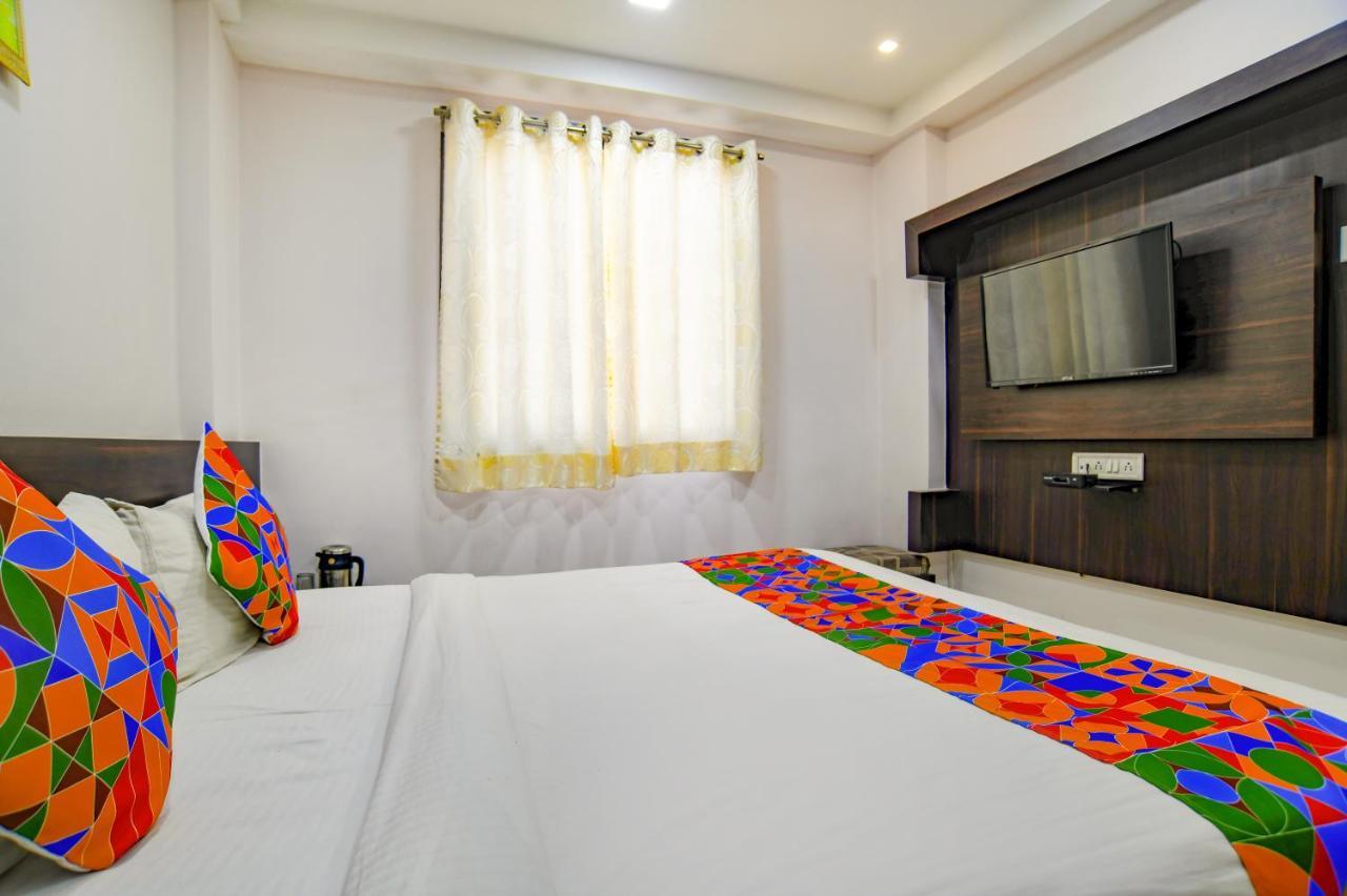 Fabhotel Grand Raj Hotel 3*