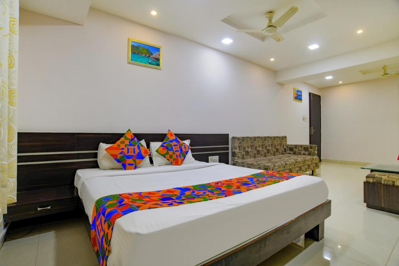 Hotel Fabhotel Grand Raj Indore