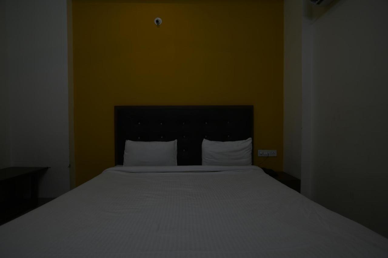 Hotel Shubhshree Residency