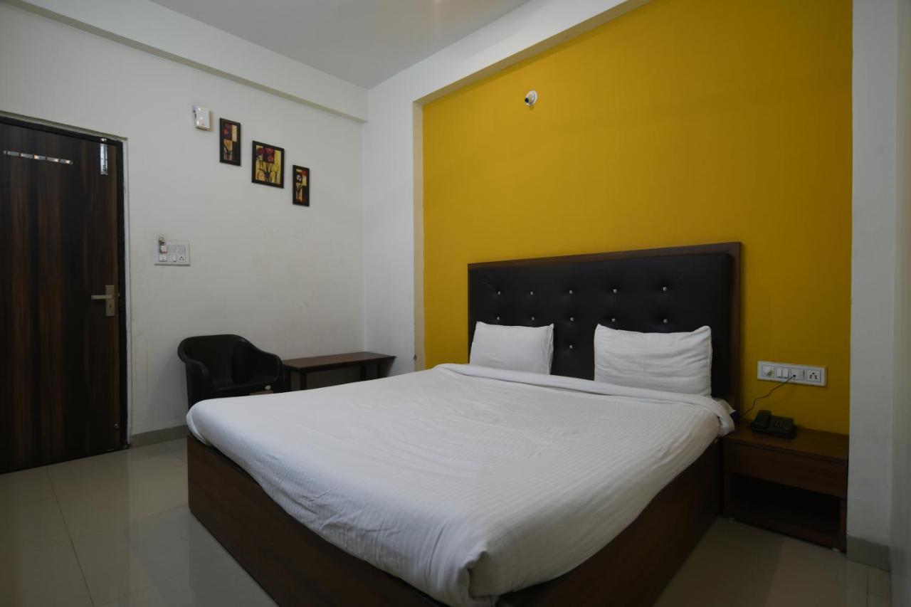 Hotel Shubhshree Residency 3*