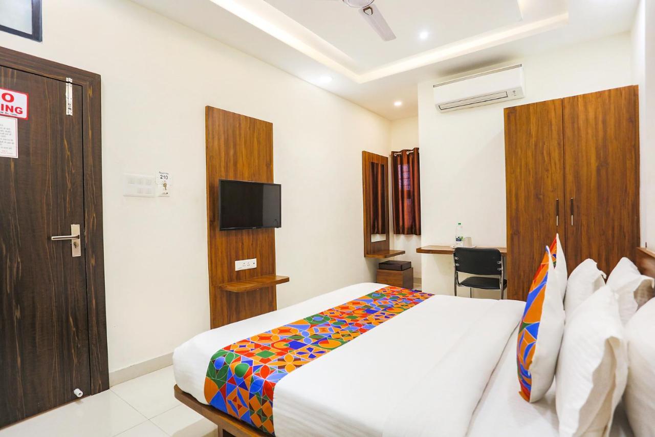 Hotel Fabhotel Balaji Paradise Indore