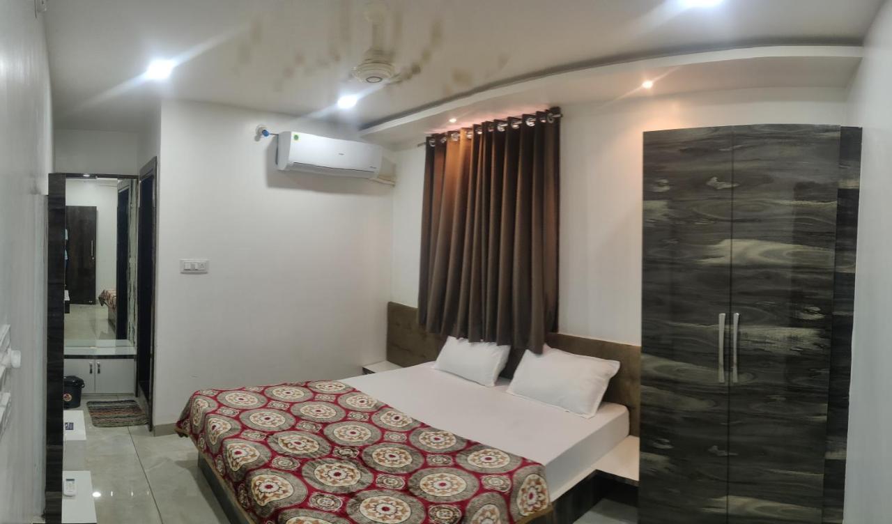 Rb Palace 2* Indore