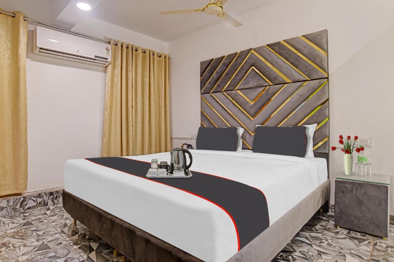 Collection O 93695 Western Arc Hotel 3*