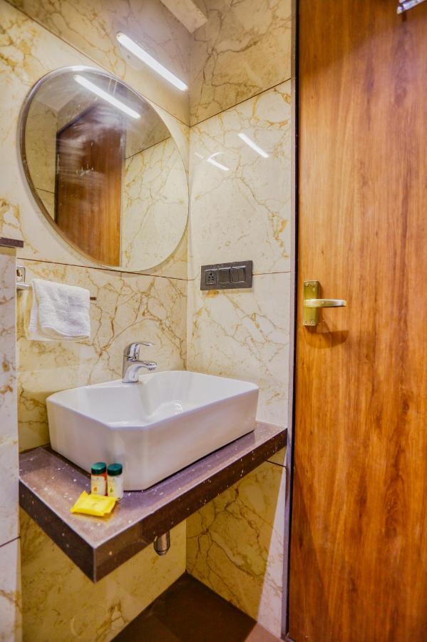 Pavilion Hotel Indore