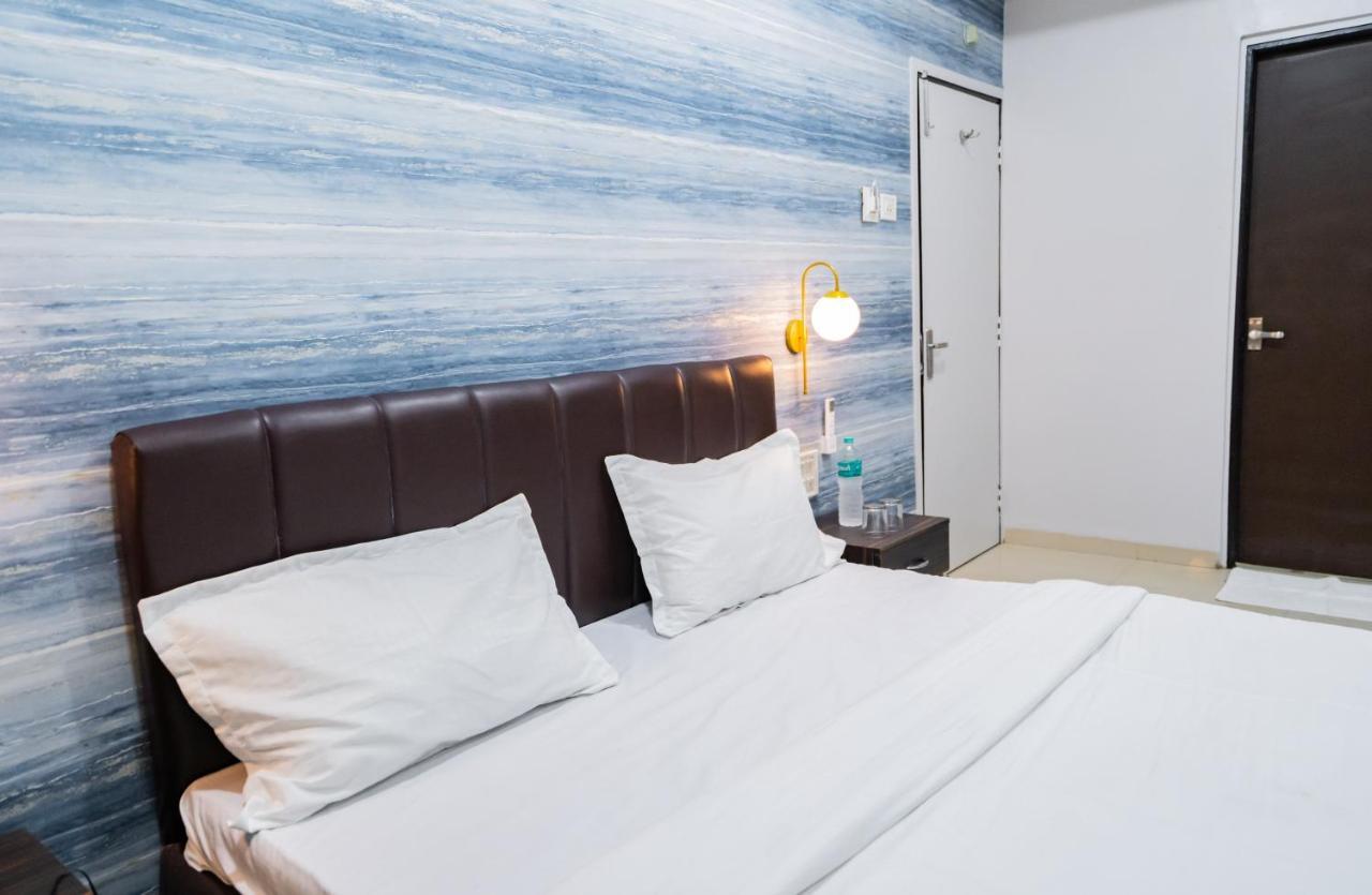 Hotel C20 3*